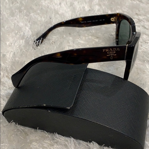 Prada tortoise sunglasses - Picture 5 of 7
